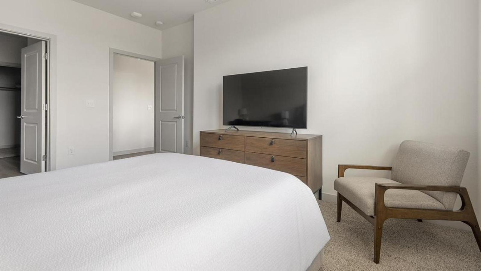 Landing At Birdie On Woodland Greens - 2 Bedrooms In Plaza Volente Apartment *