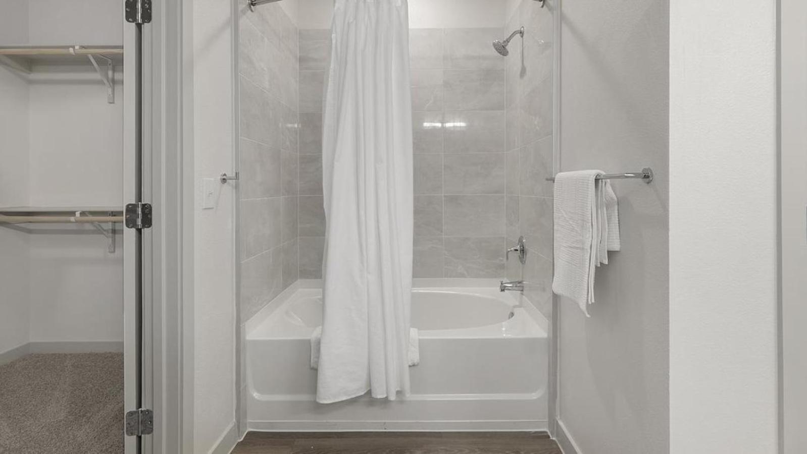 Apartment Landing At Birdie On Woodland Greens - 2 Bedrooms In Plaza Volente *